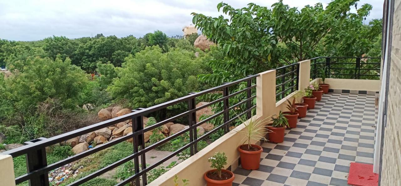Gopi Homestay هامبي المظهر الخارجي الصورة